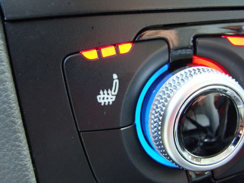 Used 2017 Audi Q5 2.0T Premium w/ Audi MMI Navigation Plus image 37