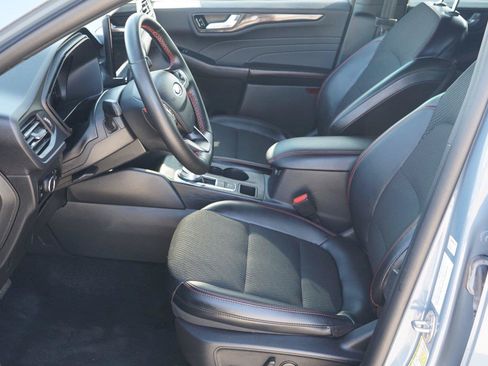 Used 2025 Ford Escape ST-Line w/ Equipment Group 301A FWD image 10