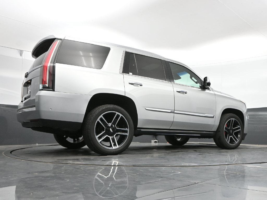 Used 2018 Cadillac Escalade Platinum AWD/4WD image 44