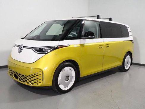 Used 2025 Volkswagen ID. Buzz 1st Edition image 11