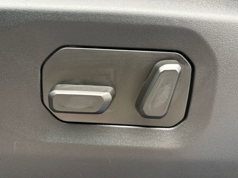 New 2026 Jeep Wrangler Unlimited Rubicon w/ Whitecap Package image 11