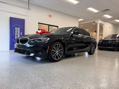 Used 2019 BMW 330i Sedan w/ Convenience Package RWD image 16
