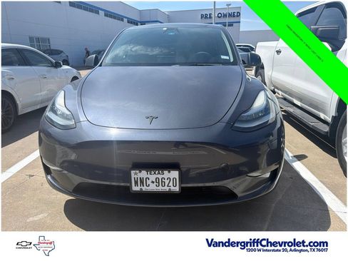 Used 2023 Tesla Model Y Long Range AWD/4WD image 2