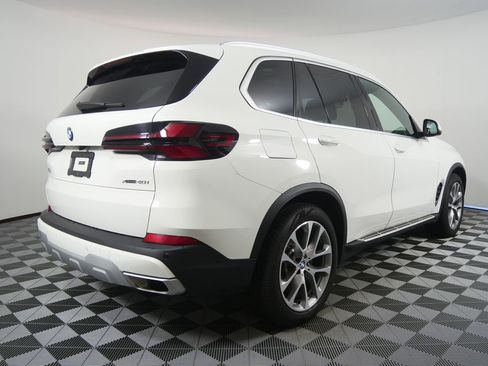 Certified 2026 BMW X5 xDrive40i image 3