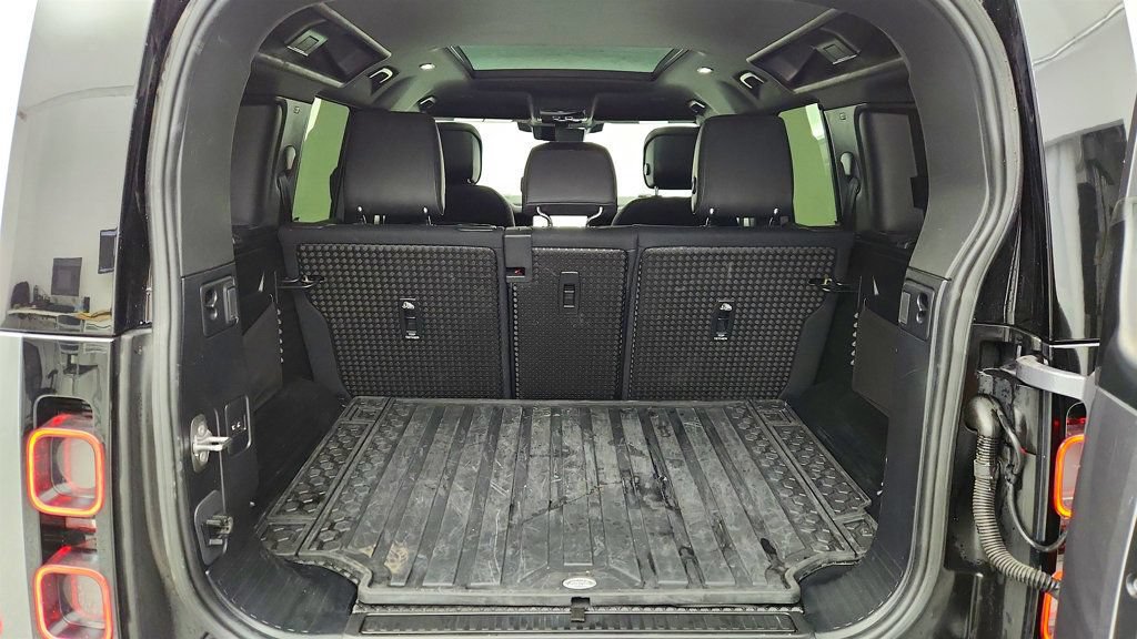 Used 2023 Land Rover Defender 110 X AWD/4WD image 24