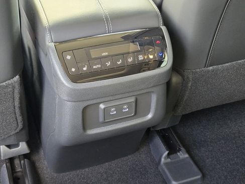 Used 2026 INFINITI QX60 Luxe w/ Cargo Package FWD image 15