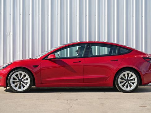 Used 2022 Tesla Model 3 Long Range image 9