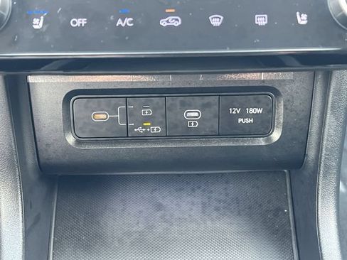 Certified 2025 Hyundai Tucson Limited AWD/4WD image 19