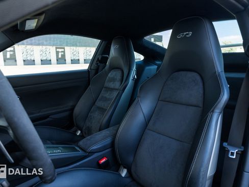Used 2018 Porsche 911 GT3 RWD image 4