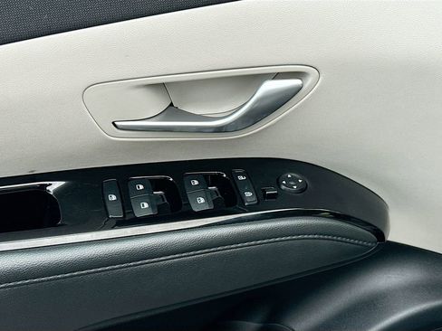 Used 2023 Hyundai Tucson Limited AWD/4WD image 22