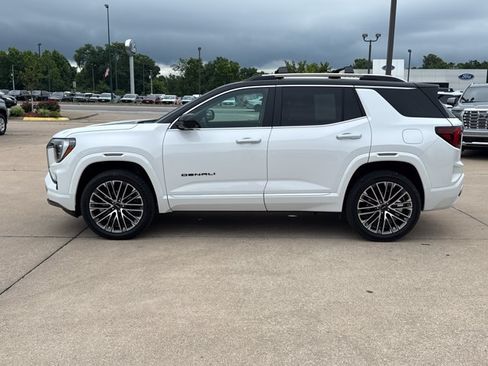 Used 2026 GMC Terrain Denali w/ LPO, Black Badging Package AWD/4WD image 12