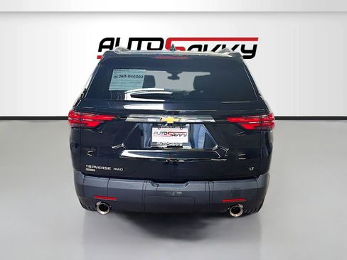 Used 2024 Chevrolet Traverse LT AWD/4WD image 6
