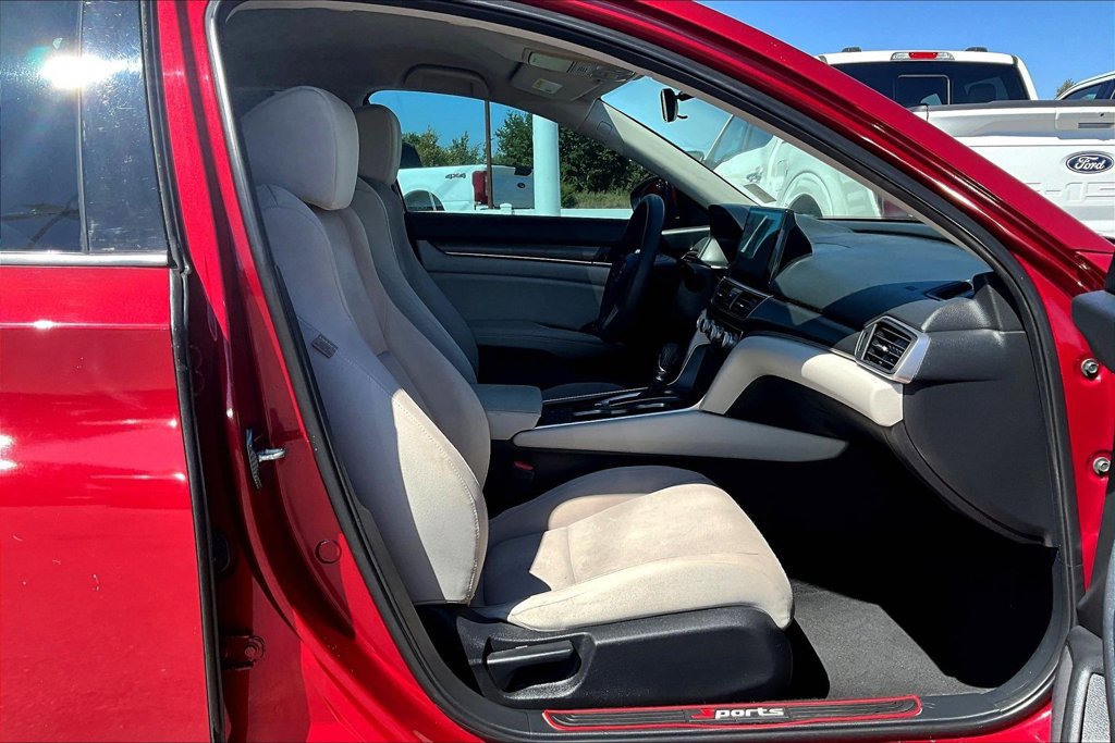 Used 2018 Honda Accord LX image 7