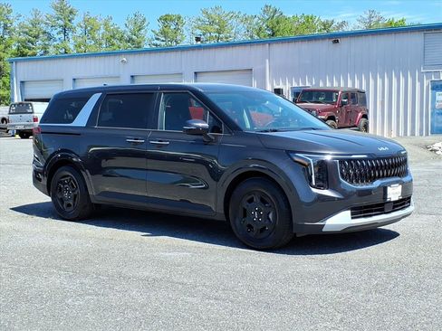 New 2026 Kia Carnival FWD image 1