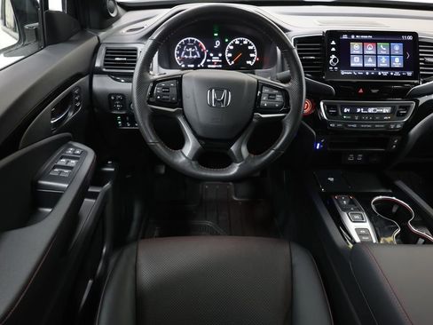 Used 2025 Honda Ridgeline Black Edition image 16