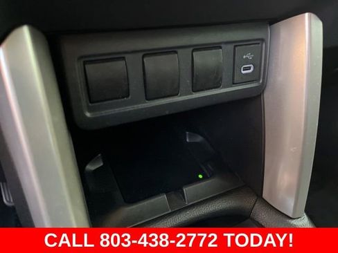 Used 2024 Toyota Corolla Cross LE AWD/4WD image 25