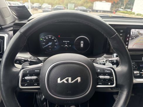 Used 2023 Kia Sorento SX Prestige image 30