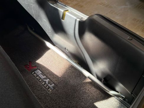 Used 2000 Acura Integra Type R FWD image 26