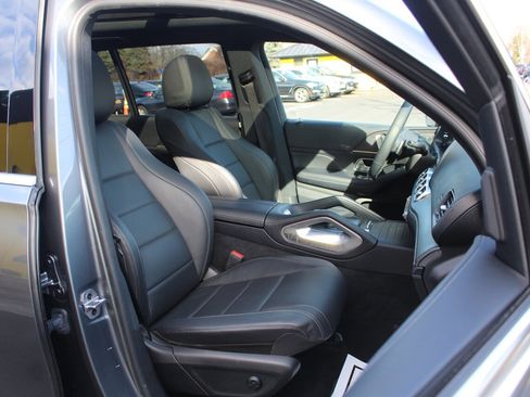 Used 2021 Mercedes-Benz GLS 450 4MATIC image 16
