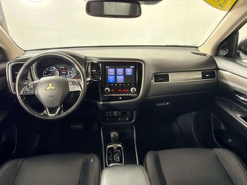 Used 2020 Mitsubishi Outlander SEL AWD/4WD image 26
