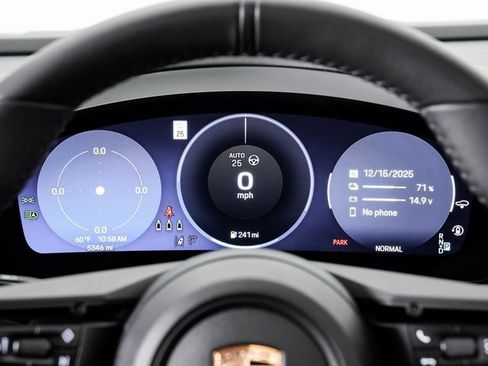 Used 2025 Porsche Macan Electric image 16