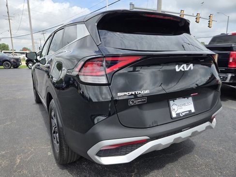 Used 2025 Kia Sportage LX FWD image 39