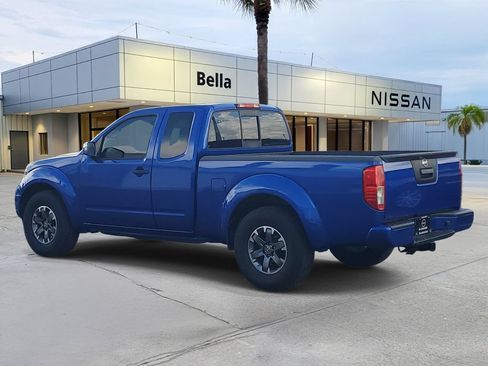 Used 2014 Nissan Frontier Desert Runner RWD image 3