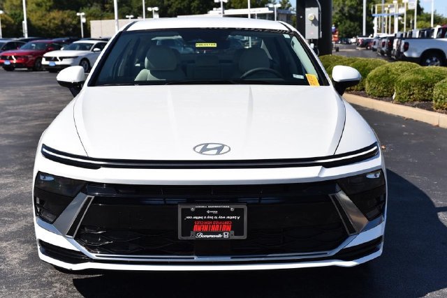 Used 2025 Hyundai Sonata SEL FWD image 4