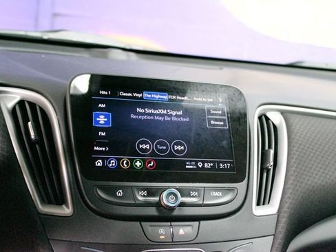 Used 2023 Chevrolet Malibu LT FWD image 17