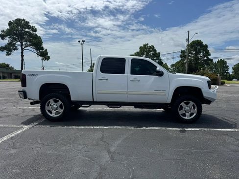 Used 2014 GMC Sierra 2500 SLT w/ SLT Convenience Package AWD/4WD image 5