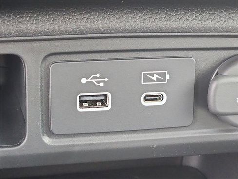 New 2025 Honda Pilot Touring image 21