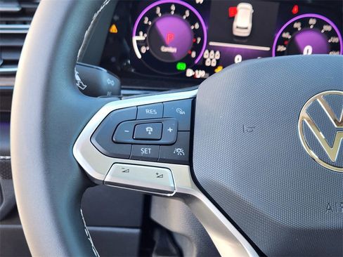 New 2025 Volkswagen Atlas SEL image 9