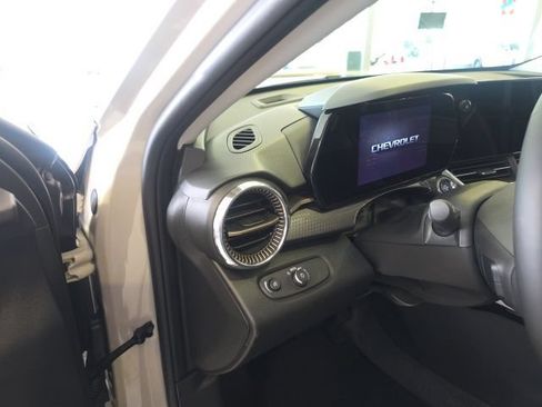 New 2026 Chevrolet Trax ACTIV w/ Driver Confidence Package FWD image 14