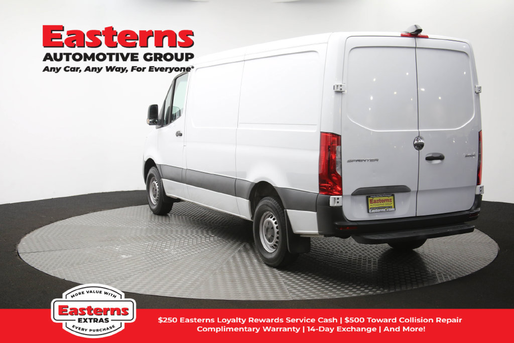 Used 2019 Freightliner Sprinter 2500 RWD image 61