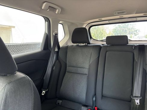 Used 2025 Nissan Rogue SV AWD/4WD image 40