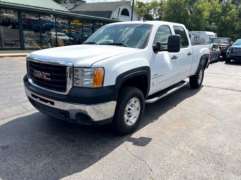 Used 2008 GMC Sierra 2500 SLE w/ SLE2 Preferred Package image 2