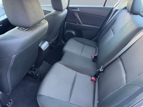 Used 2013 MAZDA MAZDA3 i SV FWD image 18
