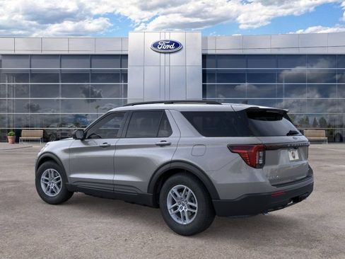 Used 2026 Ford Explorer Active AWD/4WD image 4