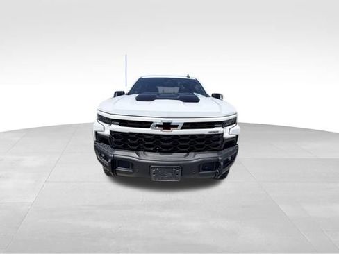 Used 2024 Chevrolet Silverado 1500 ZR2 w/ ZR2 Bison Edition AWD/4WD image 3