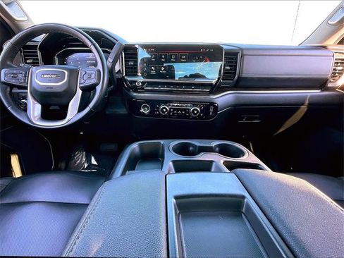 Used 2024 GMC Sierra 1500 SLT image 19
