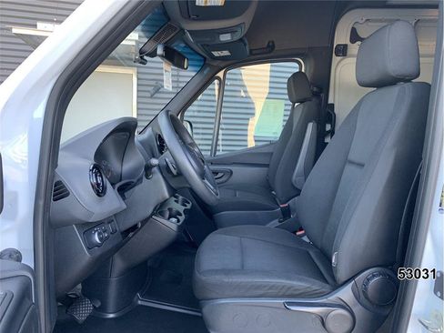 Used 2021 Mercedes-Benz Sprinter 2500 w/ Driver Convenience Package image 24