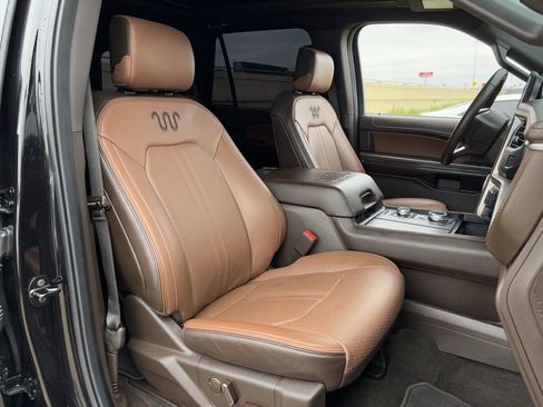 Used 2024 Ford Expedition King Ranch AWD/4WD image 35