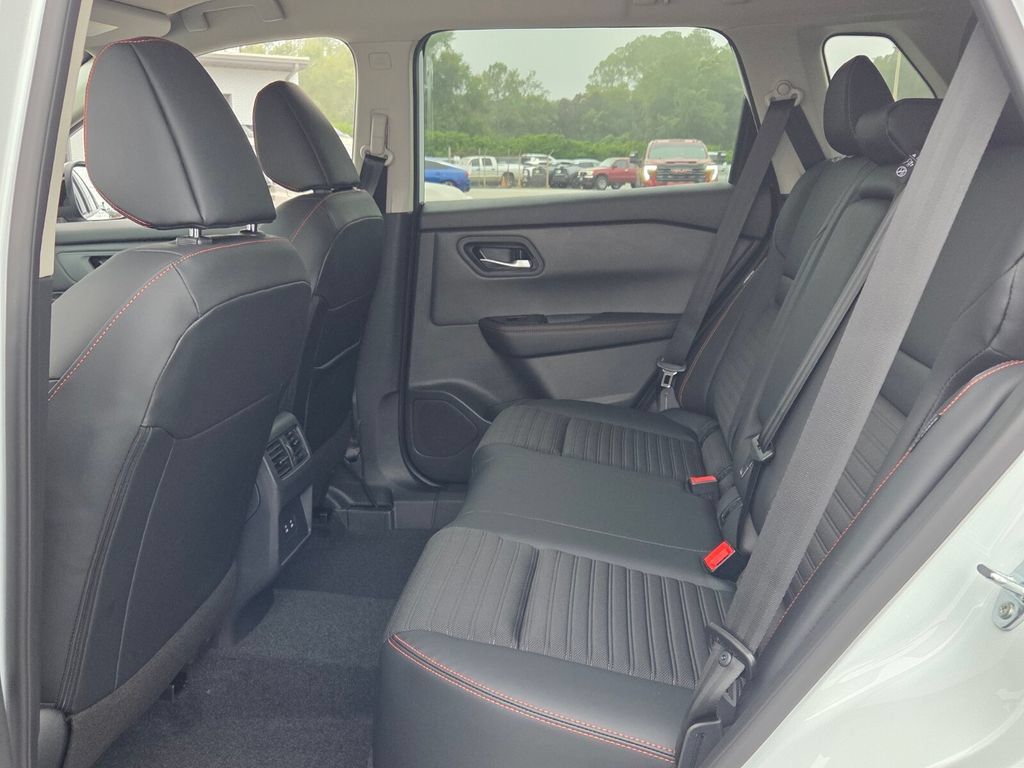 New 2026 Nissan Rogue SV AWD/4WD image 4