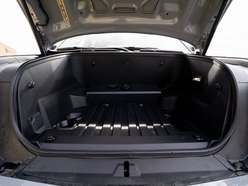 New 2025 Chevrolet Silverado EV LT image 35