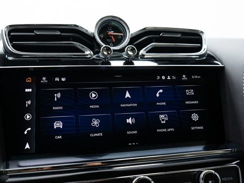 Certified 2023 Bentley Bentayga Extended Wheelbase AWD/4WD image 39
