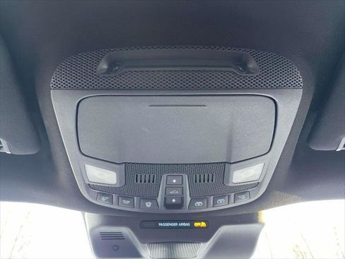 Used 2024 Ford Expedition Limited image 31