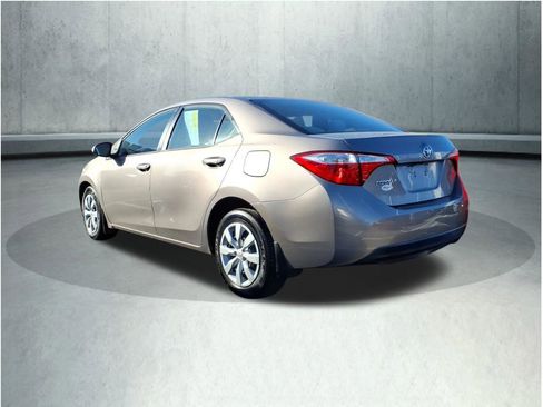 Used 2014 Toyota Corolla LE image 7