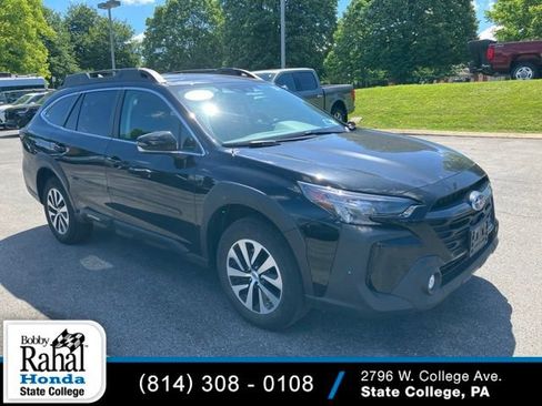 Used 2024 Subaru Outback Premium AWD/4WD image 1