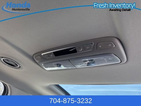 Used 2023 Kia Telluride S w/ S Sunroof Package image 18