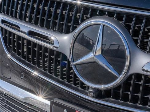 Used 2023 Mercedes-Benz GLC 300 4MATIC image 8